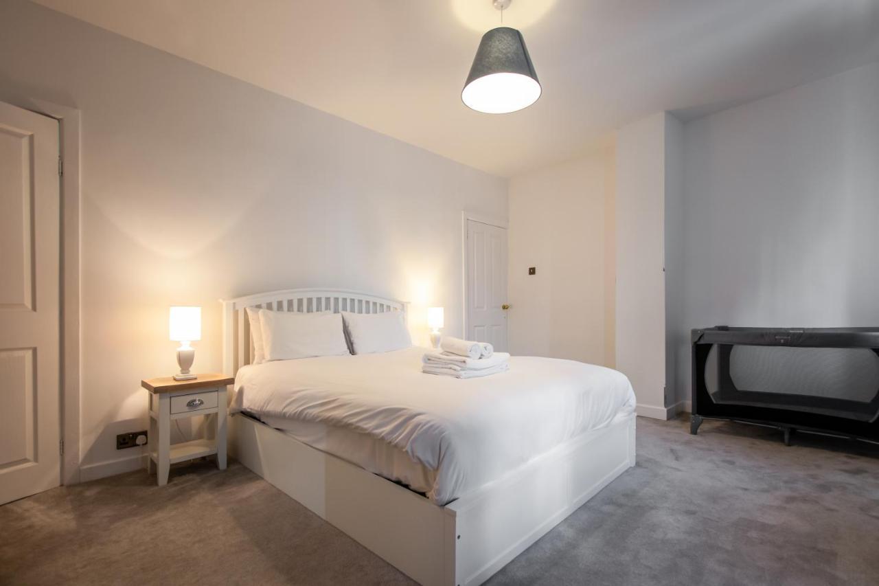 Contemporary Home In Friendly Easton, Free Parking บริสตอล ภายนอก รูปภาพ